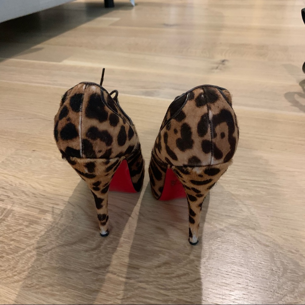 Pony hair Leapord louboutins - Picture 3 of 6